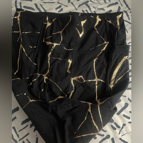 Sweaty Betty 7/8 super soft leggings - Picture 3 of 5